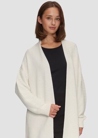 s.Oliver Strickjacke in Beige