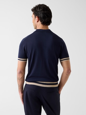 GUESS Sweater in Blue