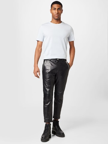 Coupe regular T-Shirt 'JAMES' ARMEDANGELS en bleu