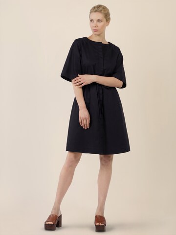 APART Kleid in Schwarz