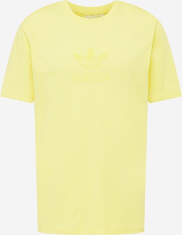 ADIDAS ORIGINALS T-shirt 'Trefoil Series Street' i gul: framsida