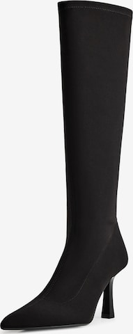 BershkaČizme - crna boja: prednji dio