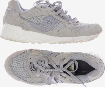 saucony Sneakers & Trainers in 39 in Grey: front