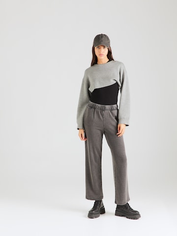 Monki Loosefit Broek 'Fergie' in Grijs