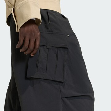 ADIDAS ORIGINALS Loosefit Shorts 'Premium Essentials' in Schwarz