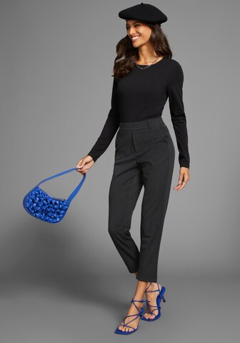 LAURA SCOTT Shaping Bodysuit in Black