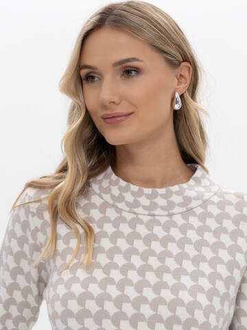 Passioni Sweater in White