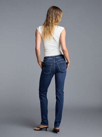 Skinny Jeans di Bershka in blu
