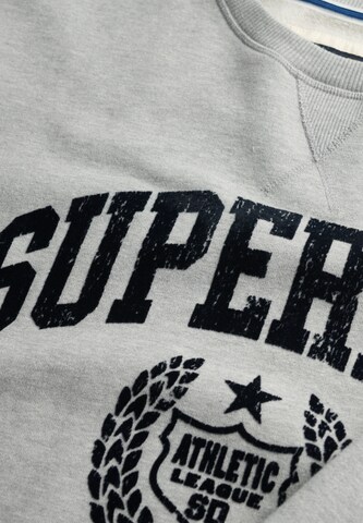 Superdry Sweatshirt in Grey