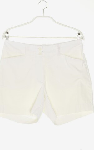 NIKE Shorts in M in White: front