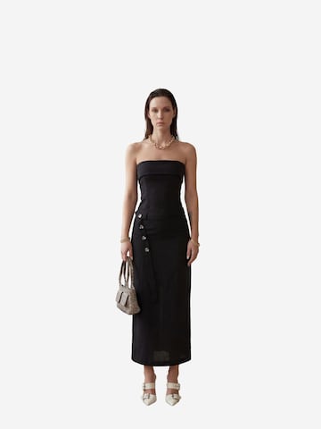 Robe My fashion en noir : devant
