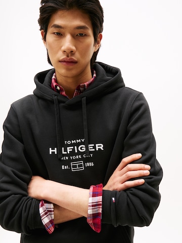 TOMMY HILFIGER Свитшот в Черный