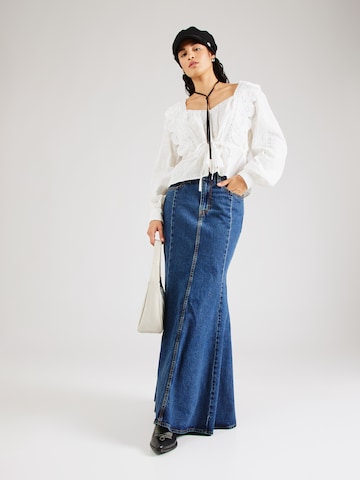 Chemisier 'VIHAYS' VILA ROUGE EDIT en blanc