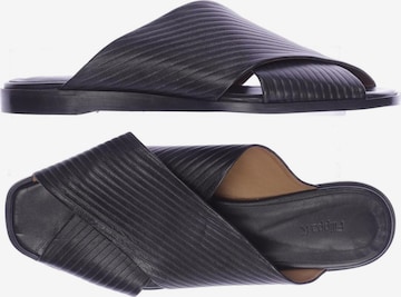 Filippa K Sandalen 36 in Schwarz: predná strana