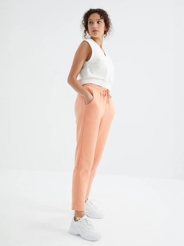 Effilé Pantalon Tommy Life en orange