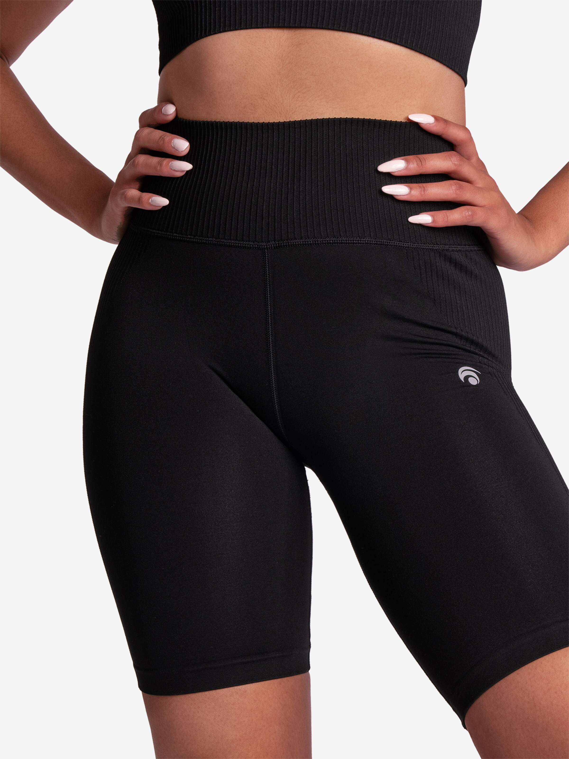 OCEANSAPART Kitsas Spordipüksid 'Sydney', värv must