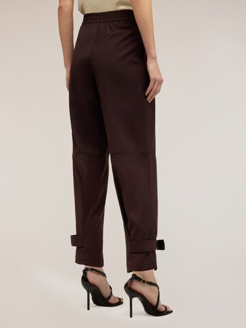 MOTIVI Regular Trousers in Brown