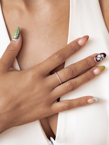 Anello 'Slim Band' di Hey Happiness in argento