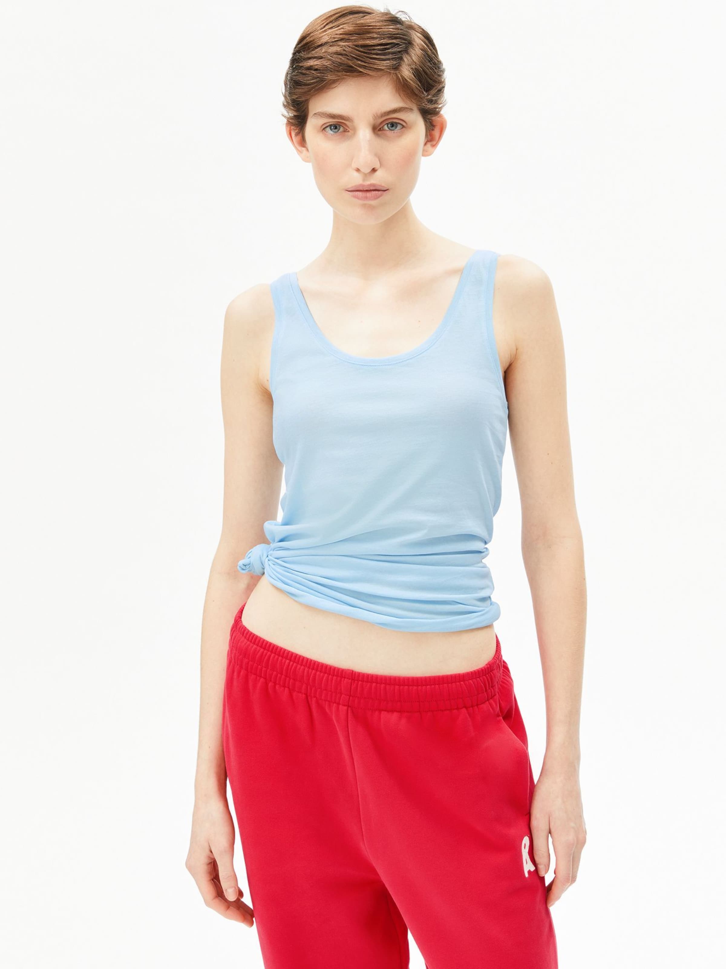 ARMEDANGELS Top in Blauw: voorkant