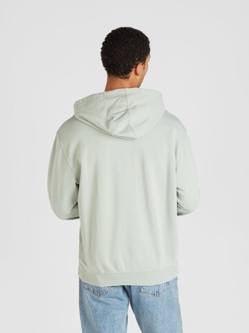 GUESS - Sweatshirt 'FINCH' em verde