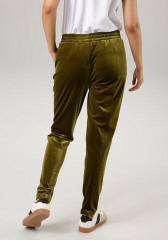 Aniston CASUAL Regular Hose in Grün