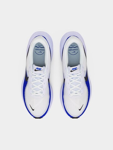 NIKE Παπούτσι για τρέξιμο 'REVOLUTION 8' σε λευκό