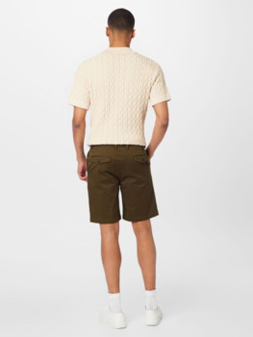 Clean Cut Copenhagen Regular Shorts in Grün