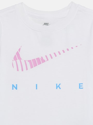 Nike Sportswear Paita värissä valkoinen