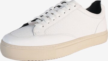 Gordon & Bros Sneakers in White: front