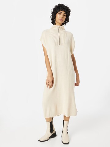 Monki Gebreide jurk in Beige: voorkant