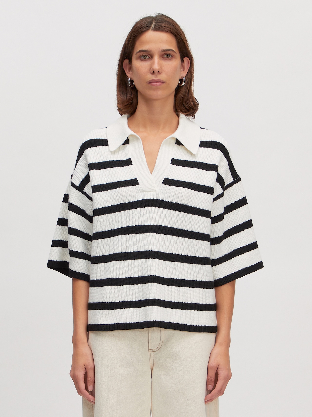 EDITED Poloshirt 'Mireia' schwarz