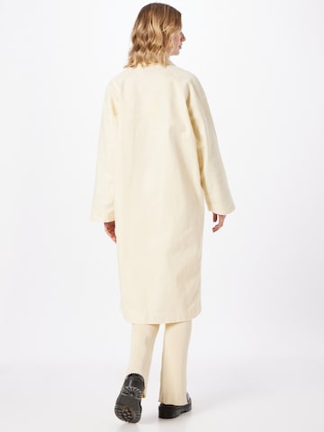 Monki Přechodný kabát – žlutá