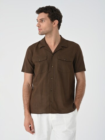 Antioch Regular fit Button Up Shirt in Brown: front