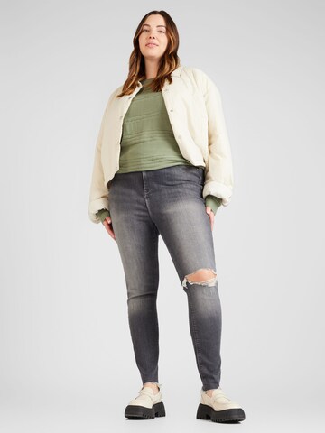 ONLY Carmakoma - Jersey 'NEW AIR' en verde