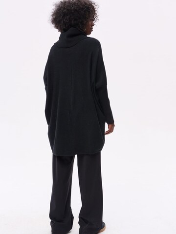 Blue Shadow Regular Pants in Black
