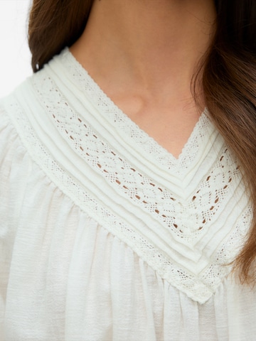 VERO MODA Blúz 'VMKARLA' - fehér
