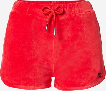 Superdry Regular Broek in Rood: voorkant