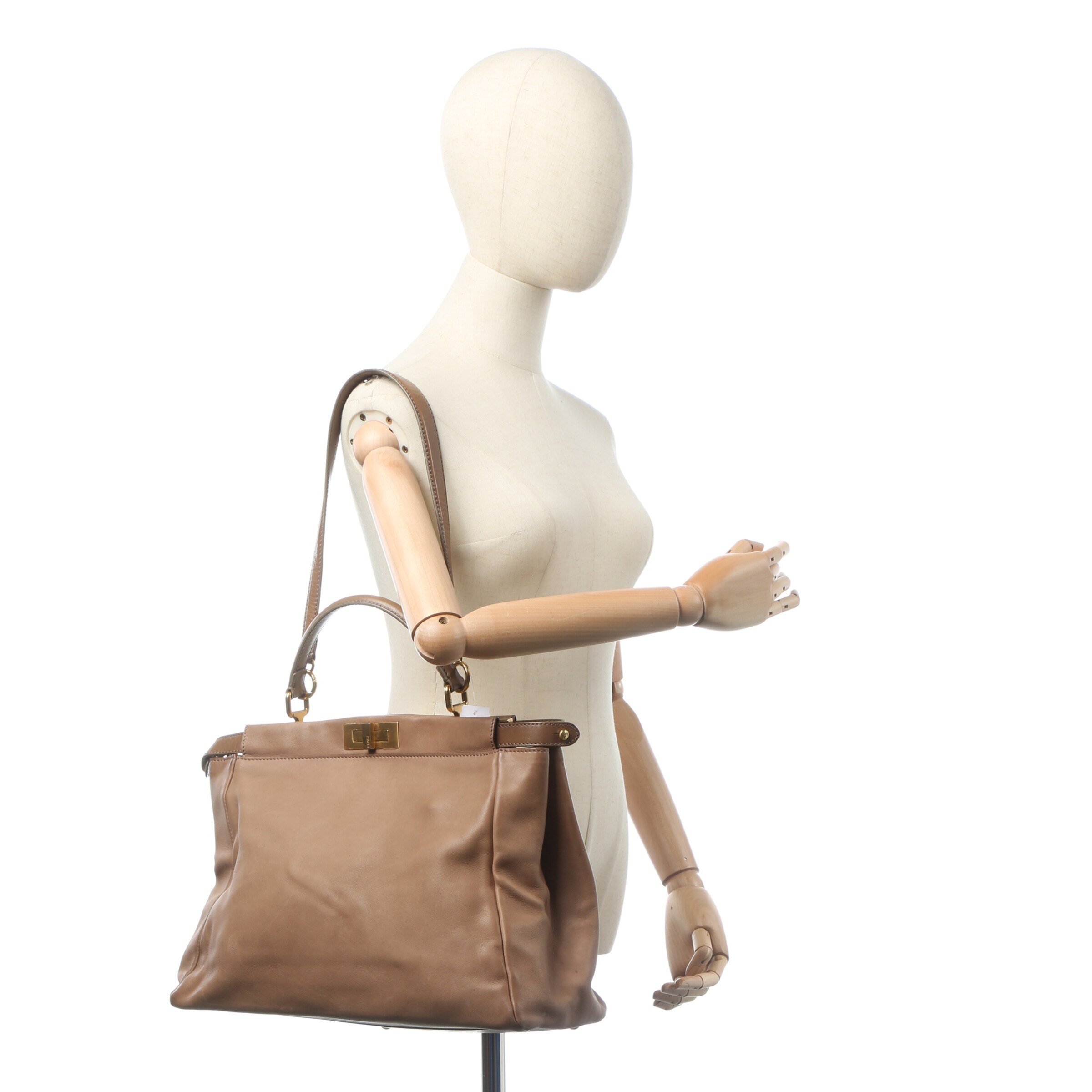 Fendi Schultertasche / Umhängetasche One Size in Braun