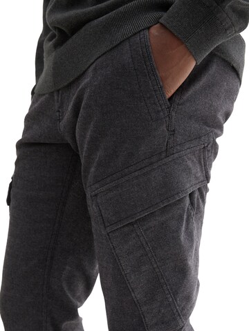 TOM TAILOR Tapered Functionele broek in Grijs
