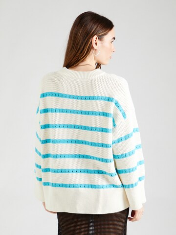 SOAKED IN LUXURY Sweater 'Ravalina' in White