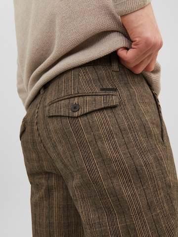 JACK & JONES Tapered Pleat-front trousers 'Ace Harvey' in Brown