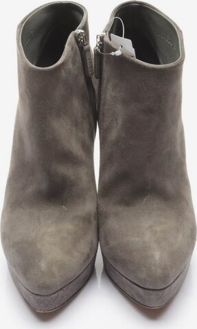 Gucci Dress Boots in 39 in Grey