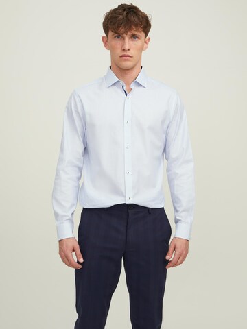 Coupe slim Chemise 'Royal' JACK & JONES en blanc : devant