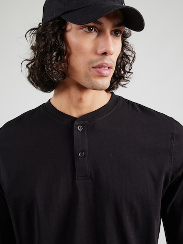 QS Shirt in Black