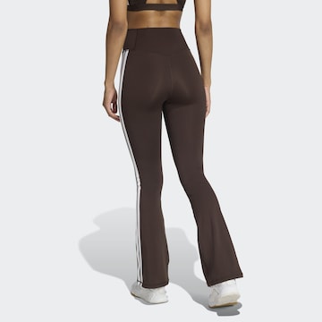 évasé Pantalon de sport 'ESS' ADIDAS PERFORMANCE en marron