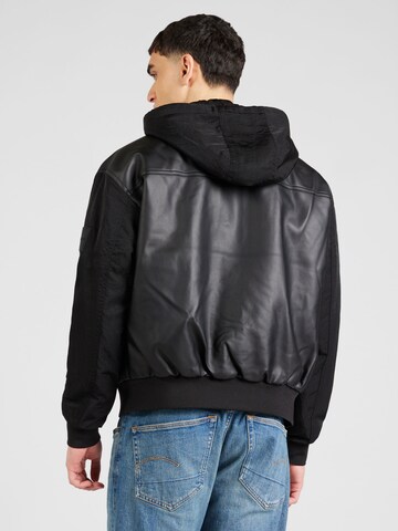 Calvin Klein Jeans Přechodná bunda – černá