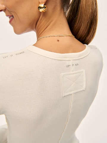 Kamila Šikl Shirt in Wit