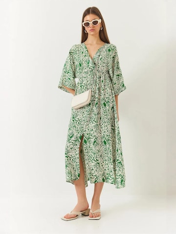 Abito estivo di Bianco Lucci in verde: frontale