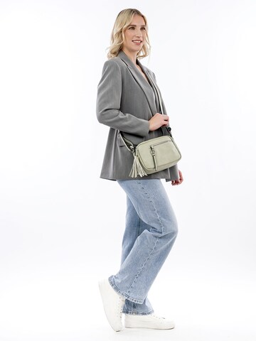 Tamaris Crossbody bag 'Nele' in Green: front