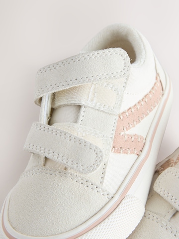 Baskets Next en beige